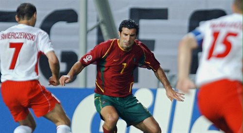 Luis Figo w meczu Polski z Portugalią w 2002 roku