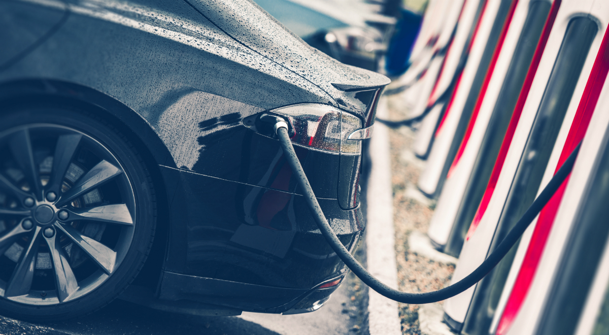 auto elektryczne samochód elektryczny F 1200.jpg