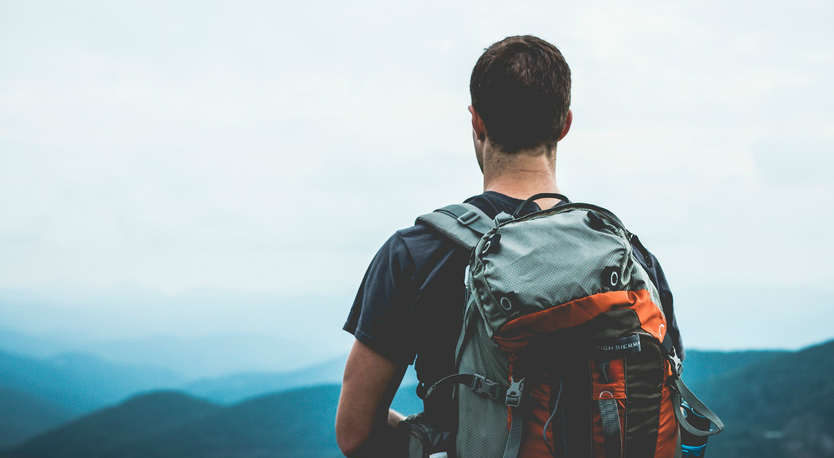 Pixabay trekking spacer wyprawa turysta 1200.jpg